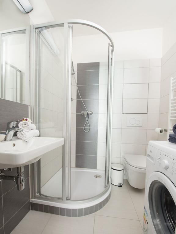 Thai World Apartment Spilberk II Брно Экстерьер фото